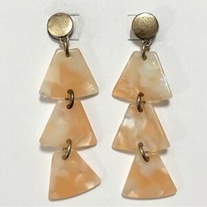 NWOT LOFT Gold & Peach Resin Dangle Earrings